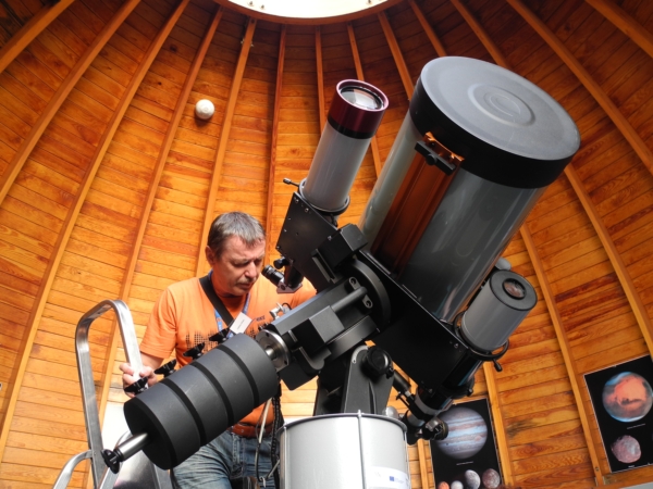 Po rekonstrukci byl ve vchodn kopuli nainstalovn nov dalekohled Celestron Edge. Foto: Jaromr Ciesla